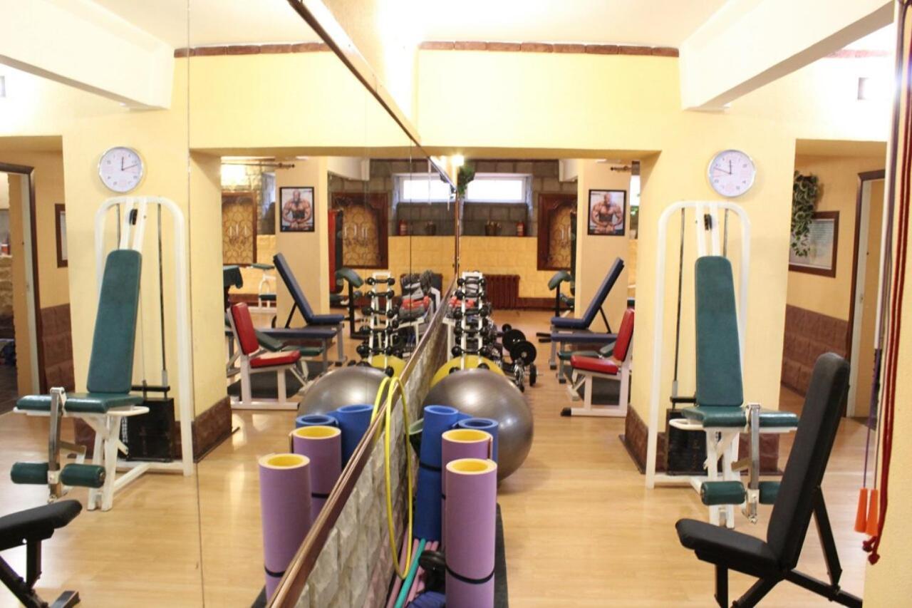 Hostel 3 Stars Na Oktyabryskoy Вітебськ Екстер'єр фото